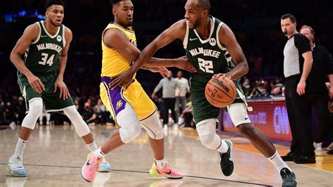 lakers vs bucks live